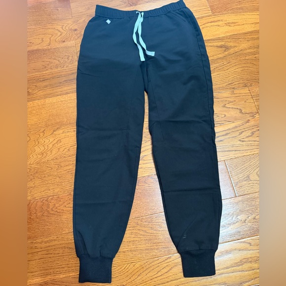 Figs Black Tansen Jogger Pants - Picture 2 of 4